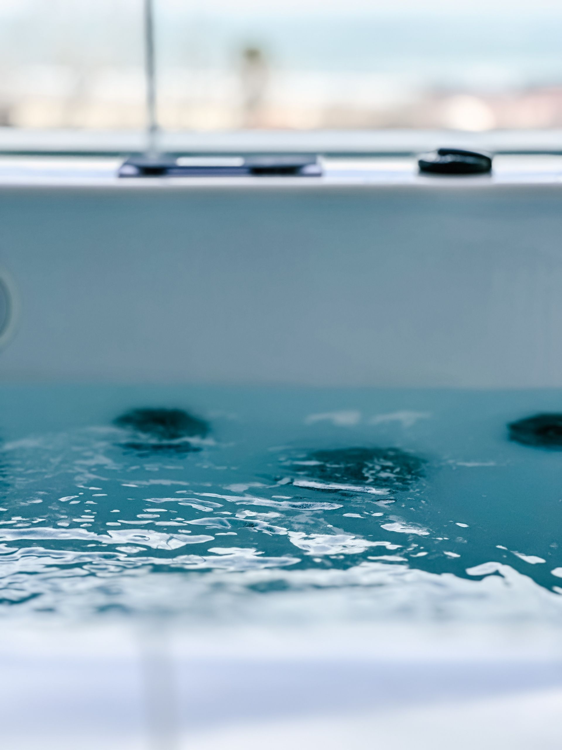 acqua minipiscina Suite Amamare Petra con Jacuzzi vasca idromassaggio fronte mare Giulanova a Teramo in Abruzzo